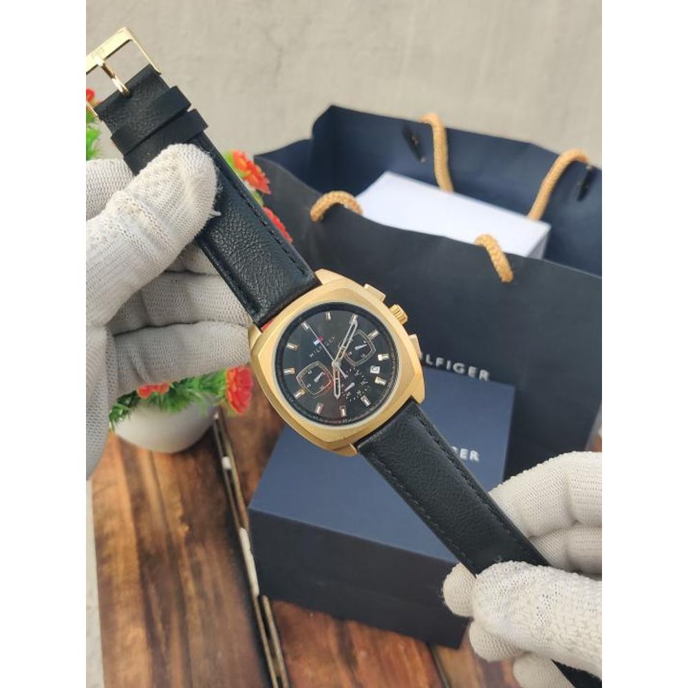 Tommy Hilfigar Chronograph Black Gold Black AT392