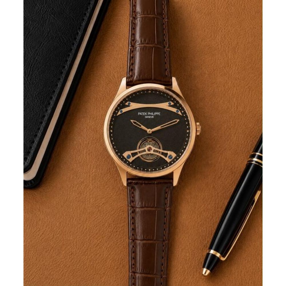 PATEK PHILIPPPE LEATHER AUTOMATIC 509