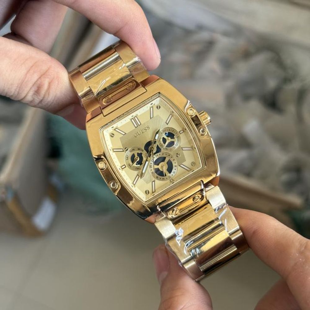 Guess Rectangle Analog Menswach