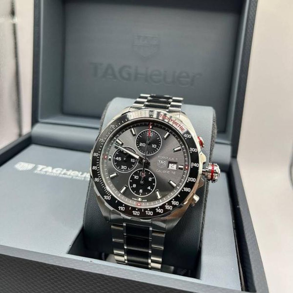 TAG Heuuer Formula 1 Bettry Chronograph 2 ton gray