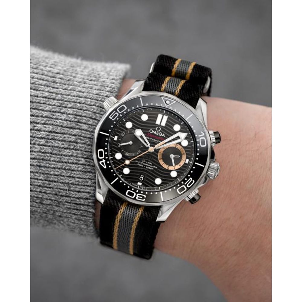 Omegha Seamaster Diver 300M Chronograph 007 First Light