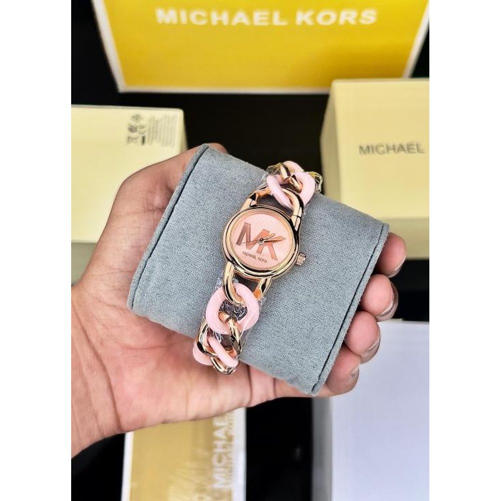 MICHEAL KORS WATCH M-586