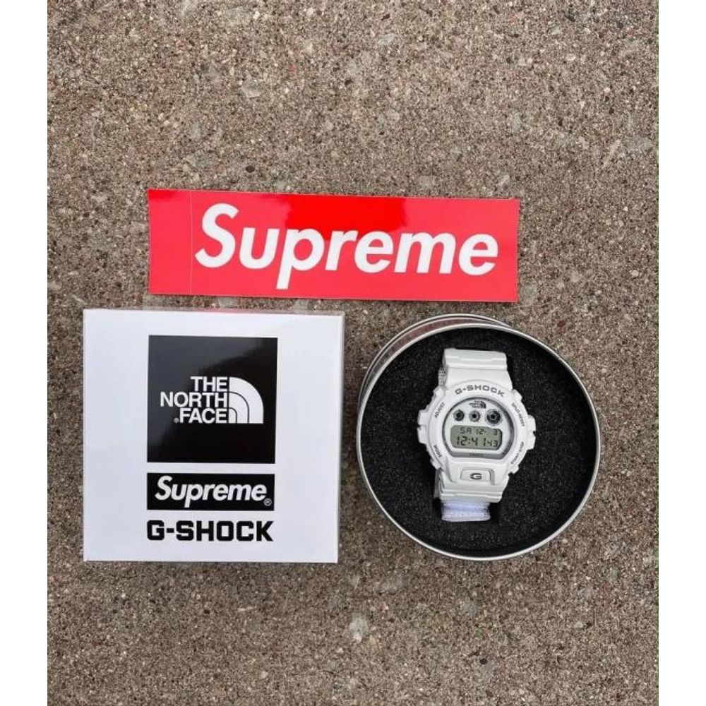 GSHOCK X NORTH FACE SUPREME WHITE 1035