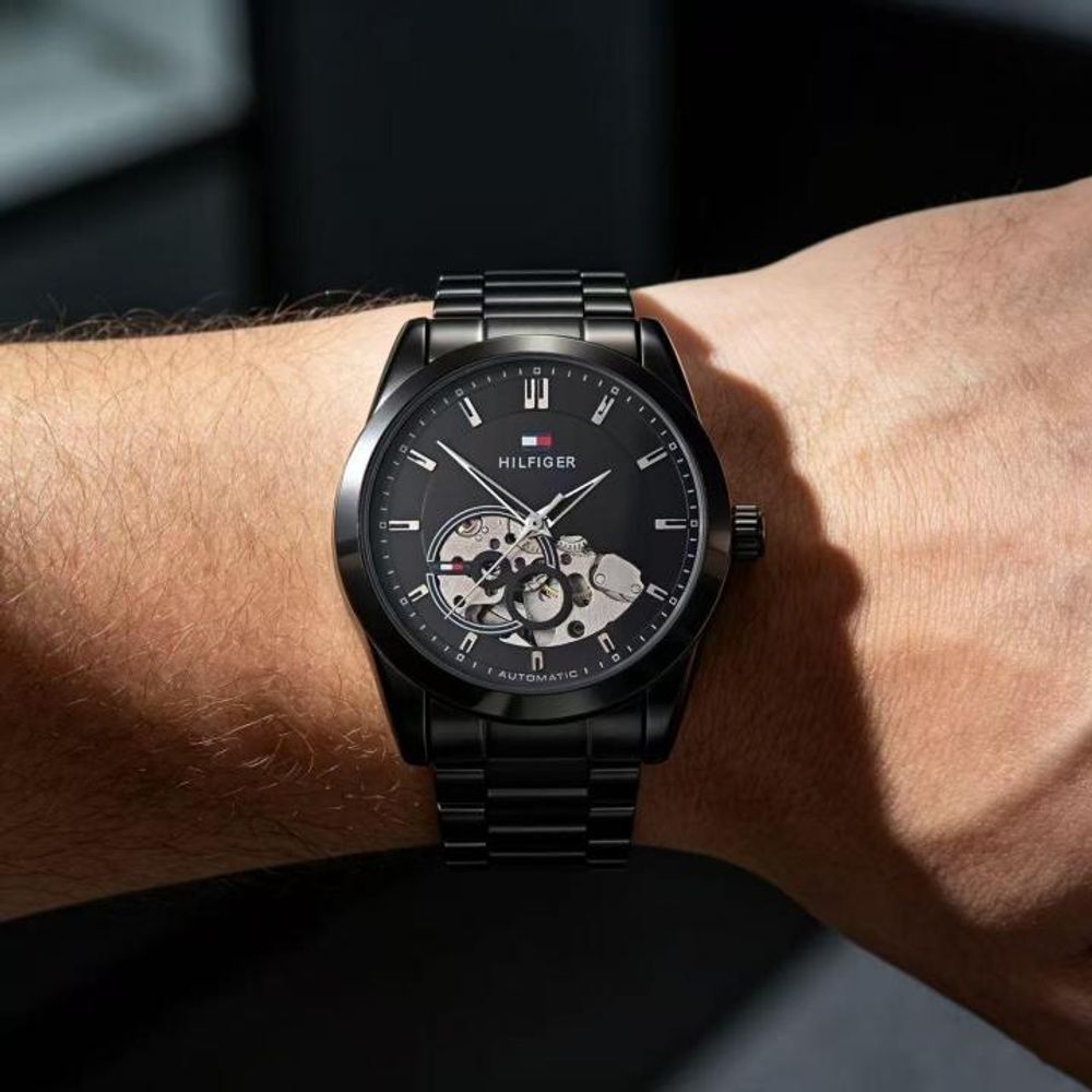 Tommy Hilfigeer Automatic (Back open)