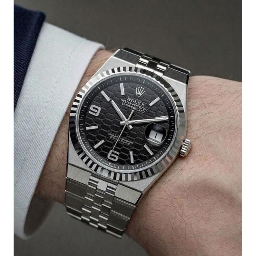 Roleee_x Oyster Perpetual Land Dweller