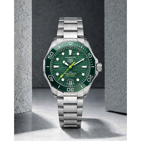 Tag_g Aquaracer Professional 200 Date Automatic Taitanum mate zik zake line silver green