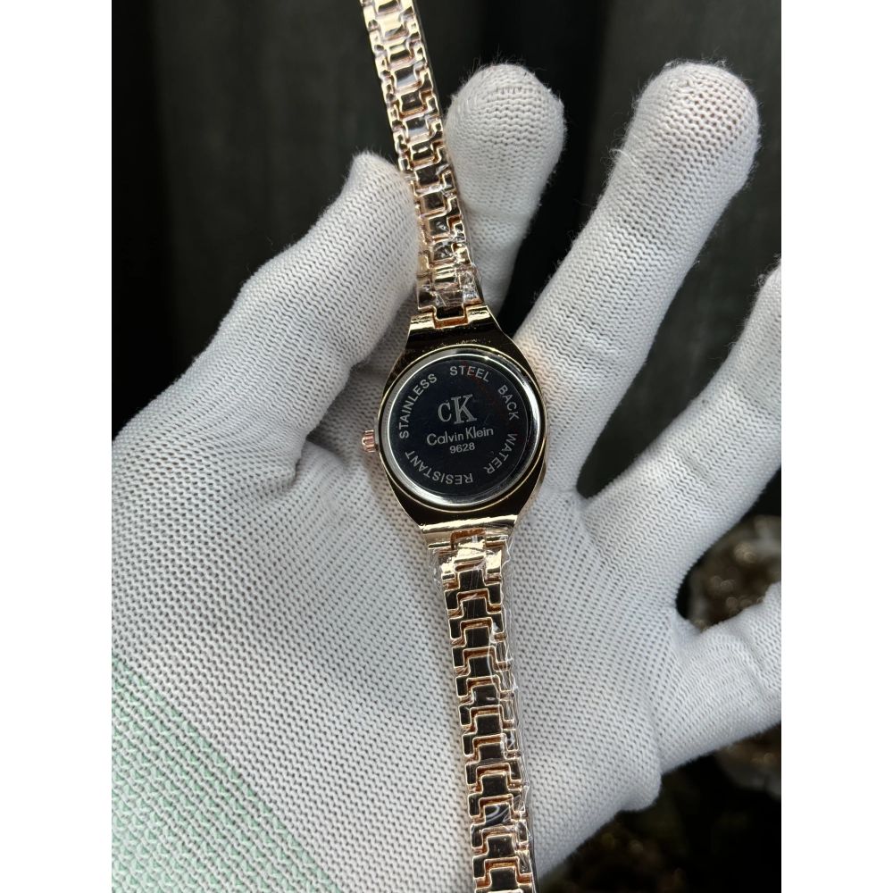 Calvin Klei n Oval Copper Green Premium Watch