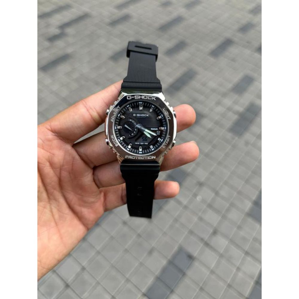 G shock GM 2100 Silver Black