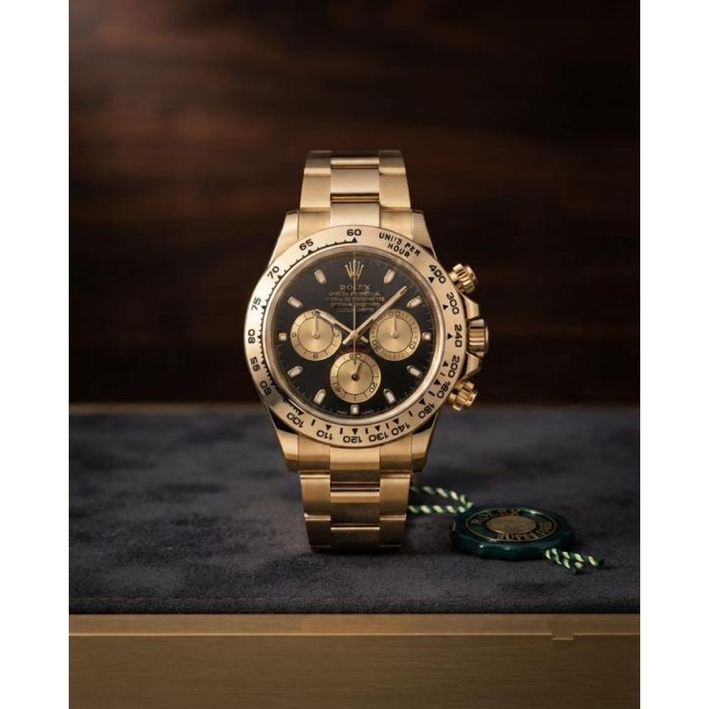 Rollex Daytona Oyster Perpetual Gold Black Dial
