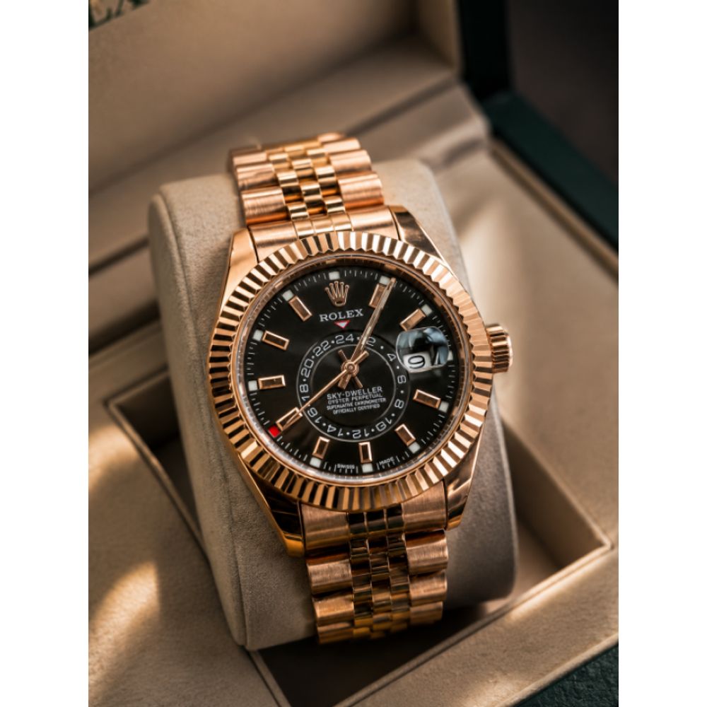 ROLE EX SKY DWELLER SWISS MOVEMENT WORKING LIKE AUTO 562