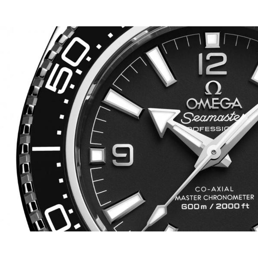 Omegg_a Seamaster Planet Ocean 600M Co-Axial Master Chronometer full black