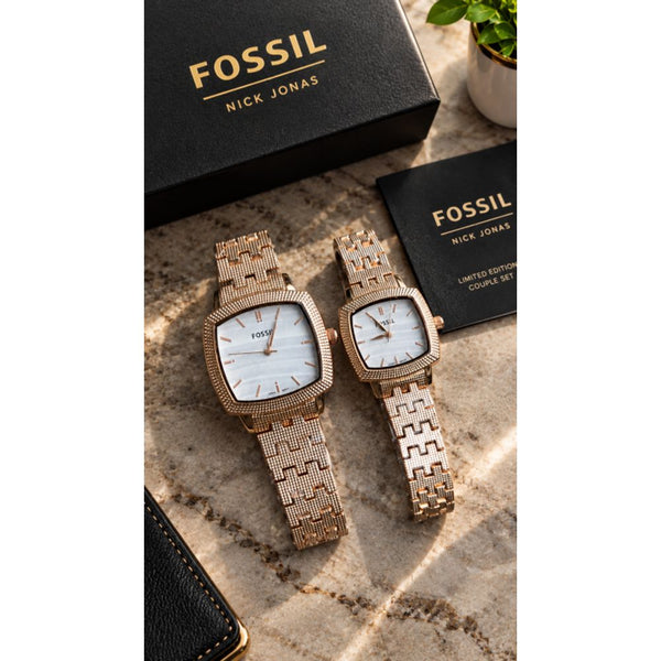 Fosil nick jonas couple watch