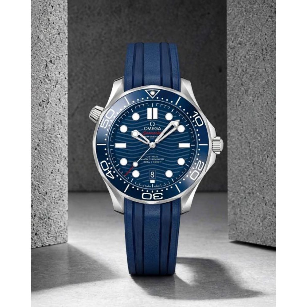 Omegg_a Seamaster Diver 300M Automatic Blue-Silver-Blue