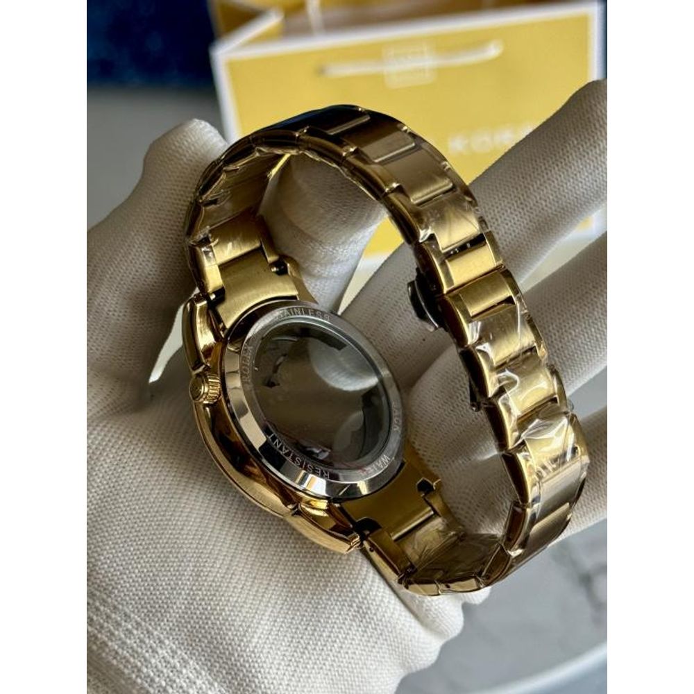 Rolee_x Skeleton Quartz