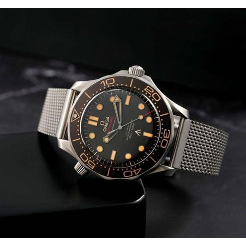 Omegha seamaster diver 300 automatic