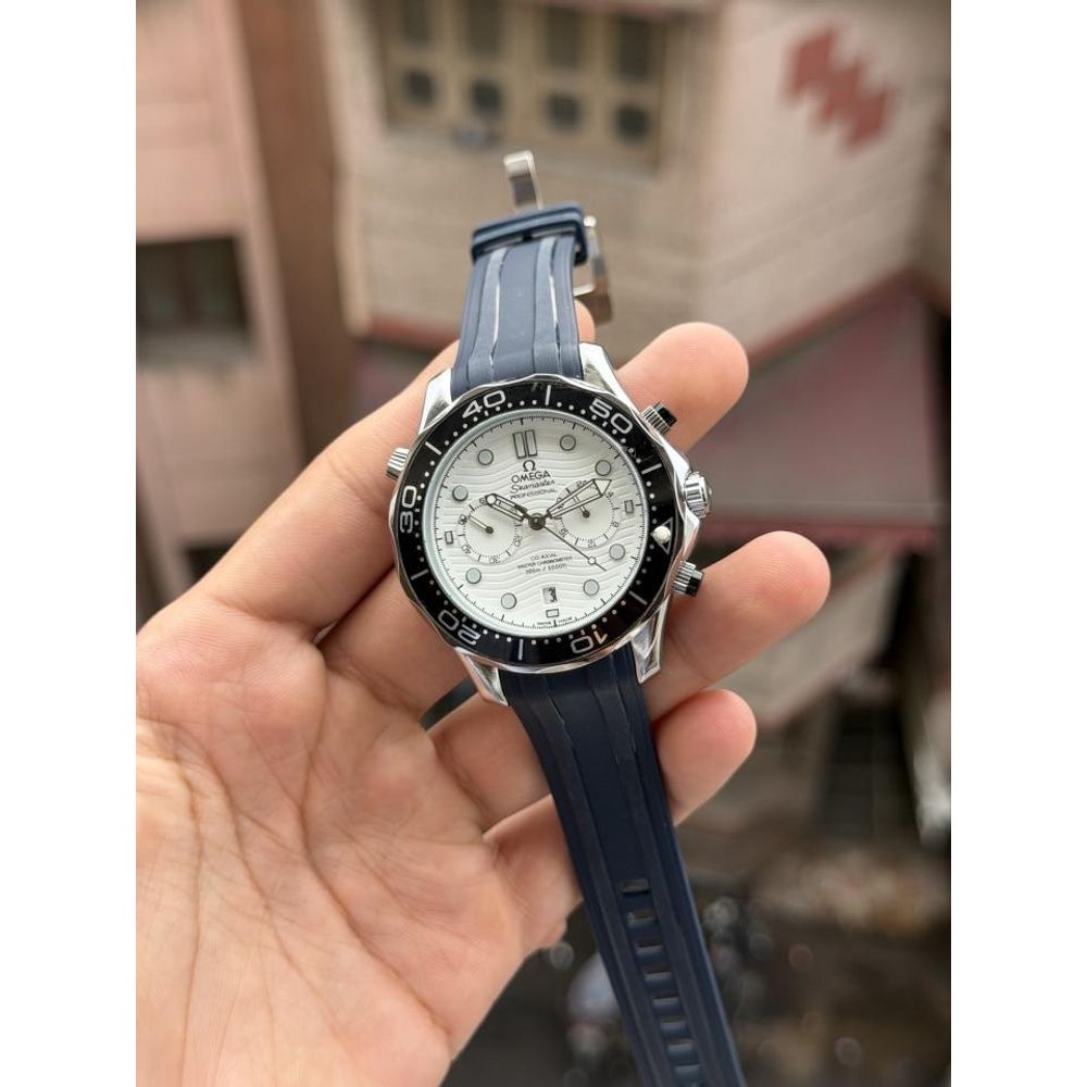 OMEGGA SEAMASTER DIVER 300M