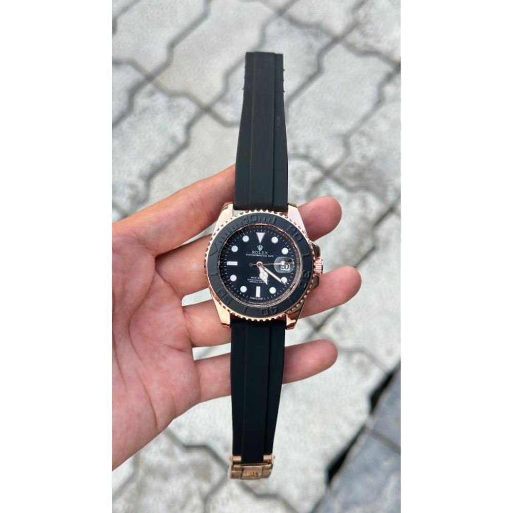 Rollex OYSTER PERPETUAL DATE YACHT-MASTER