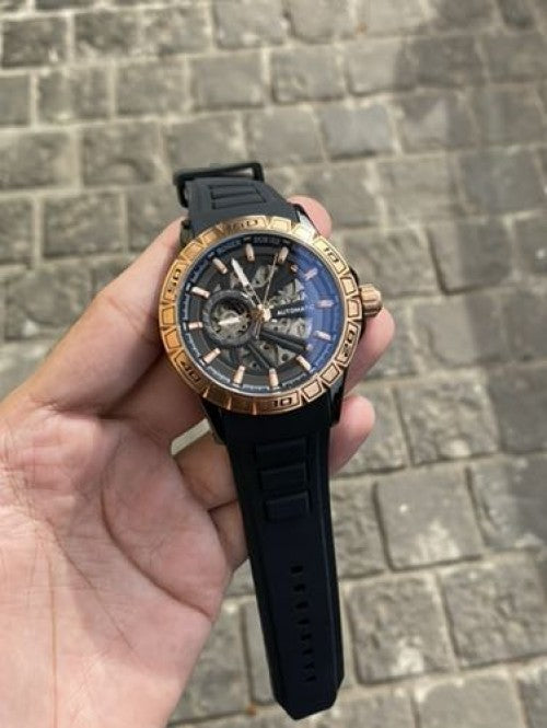 Roger Dubuis black copper ring