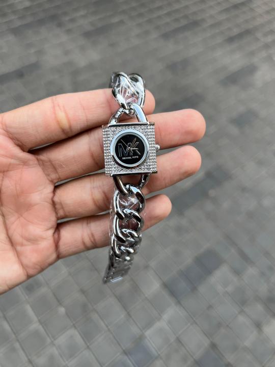 Michae_ Kor_s silver black dail chain Lock Leadise