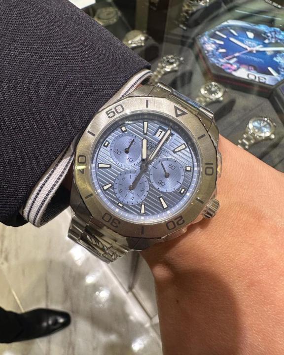 Tag Huer aquaracer professional 200 chronograph