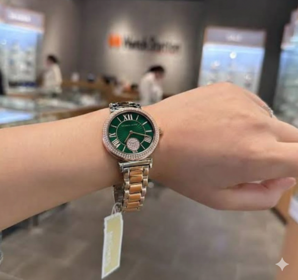 Michael l Kors Abbey Diamond Twotune Green Dial