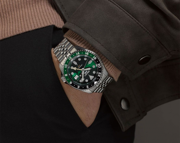 Seiko 5 Sports GMT Green