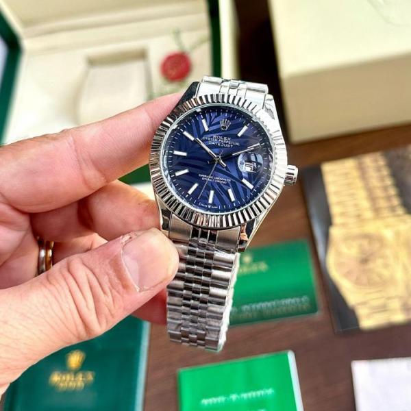 Role_x Oyster Perpetual Date Just Premium