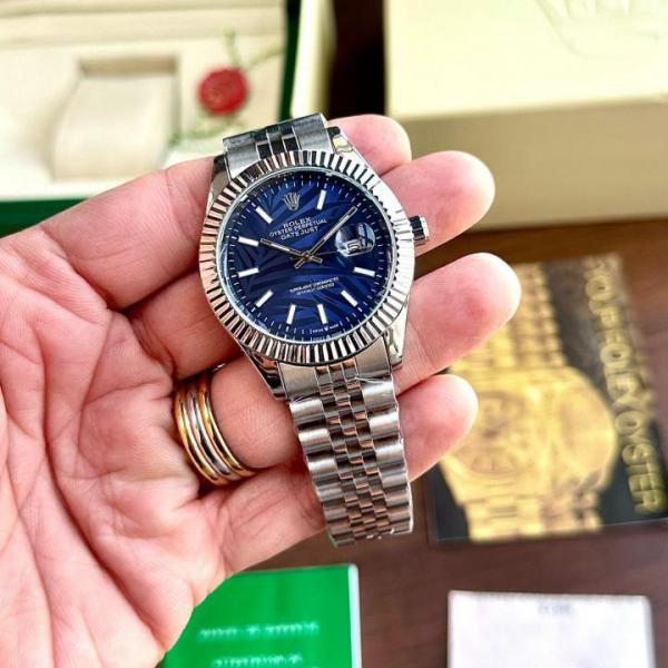 Role_x Oyster Perpetual Date Just Premium