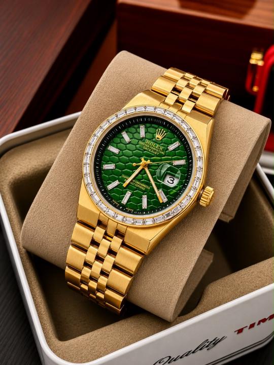Roleex Oyster Perpetual Land Dweller Diamond Gold Green