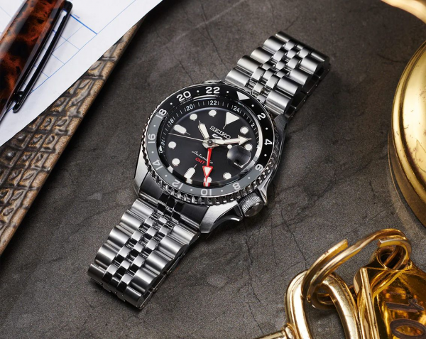 Seiko 5 Sports GMT Black