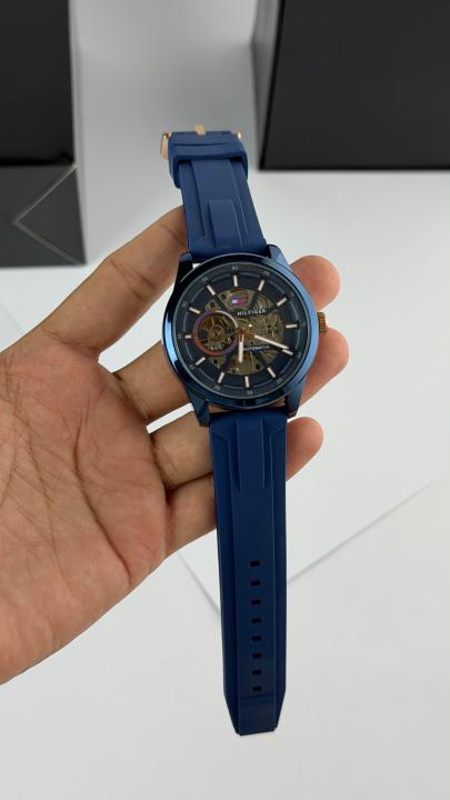 Tomm_y Hilfiger automatic