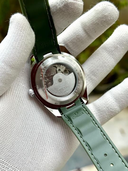 Omeg_a World Map Auto Green