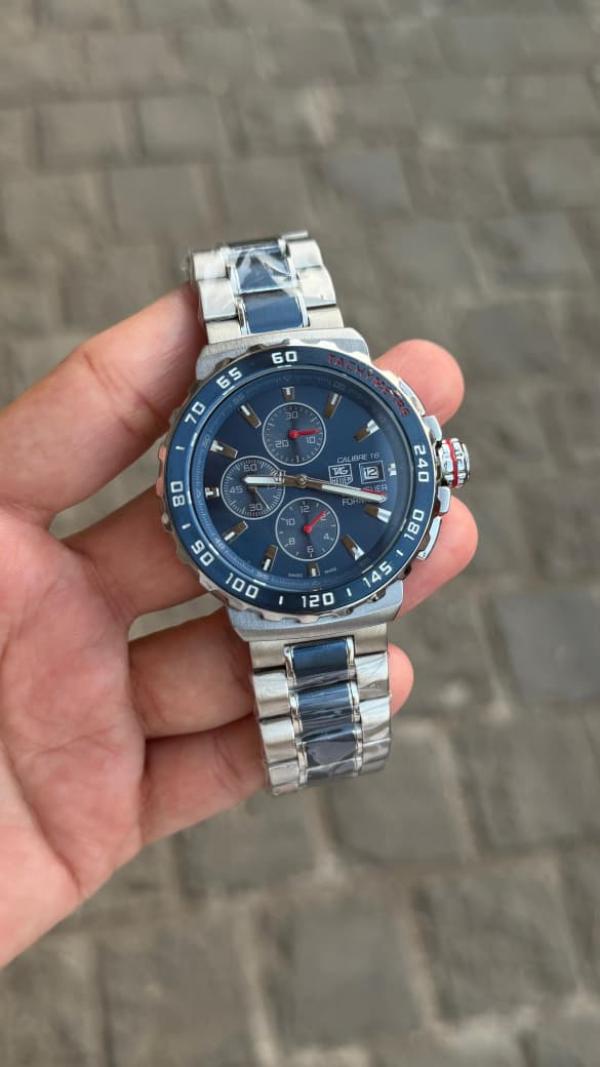Tag_heuuer  Calibre16