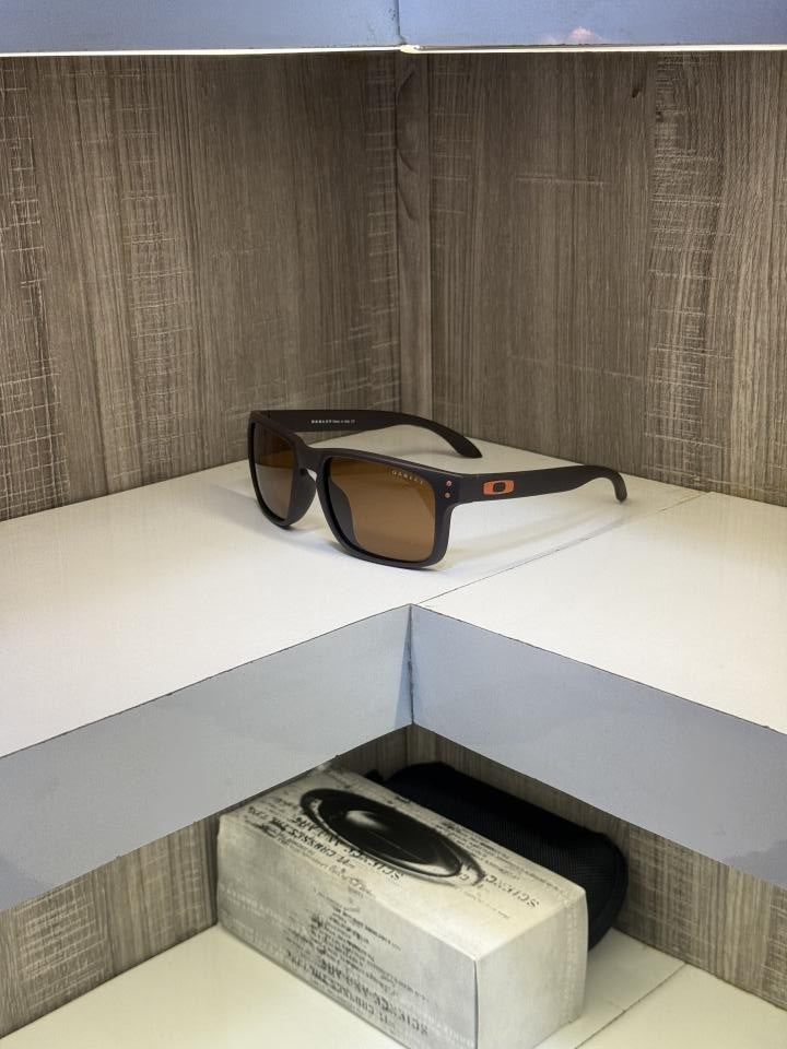 Oakleey 3338 Brown