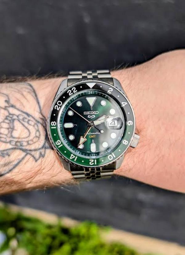 Seiko 5 Sports GMT Green