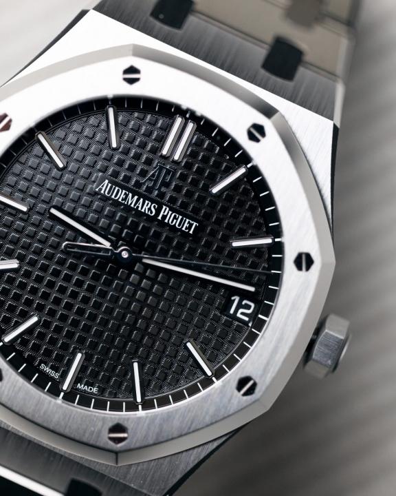 Audemaar_s Piguet Royal Oak Quartz Silver-Black
