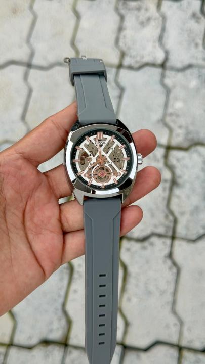 Fossii_l Everett  Automatic movement skeleton dial premium silicone strap