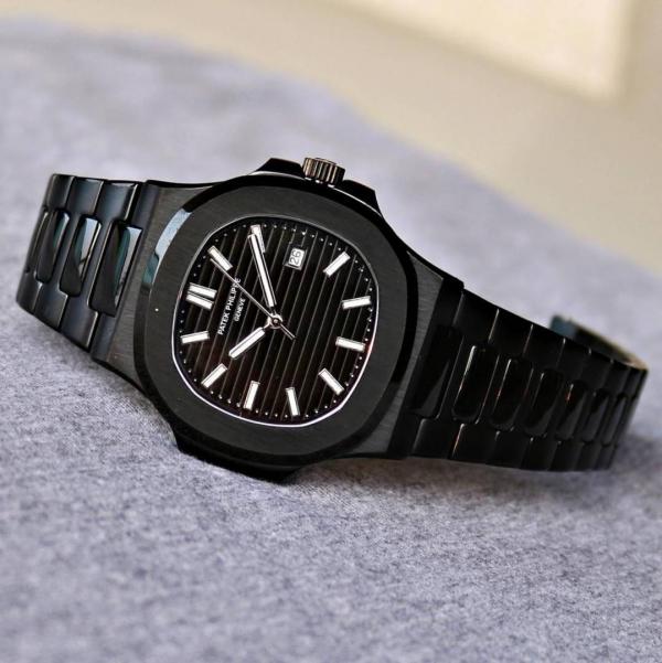 Patek Philipp Nautilus Quartz stainless steel