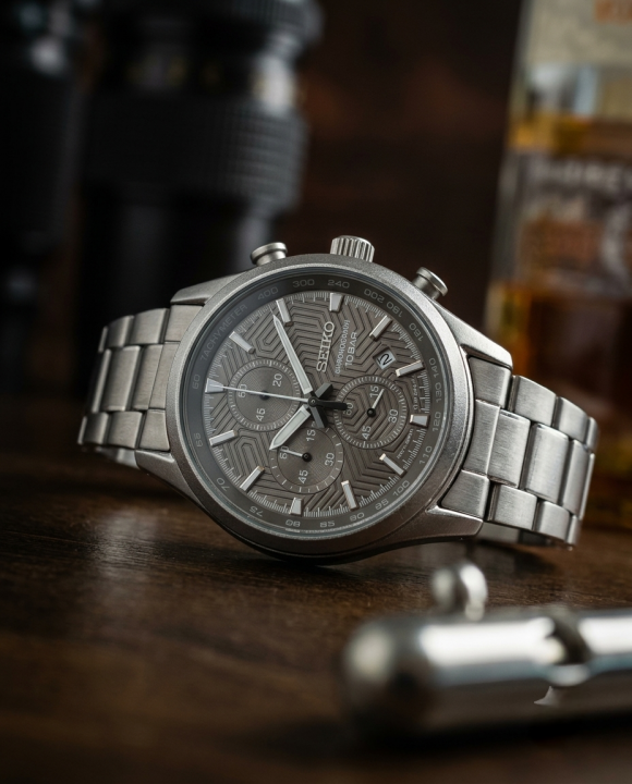Seiko Prospex Police Tauriko silver gray