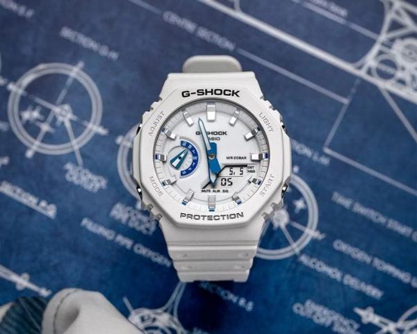 Casio G- Shock GA-2100HDS-7A white