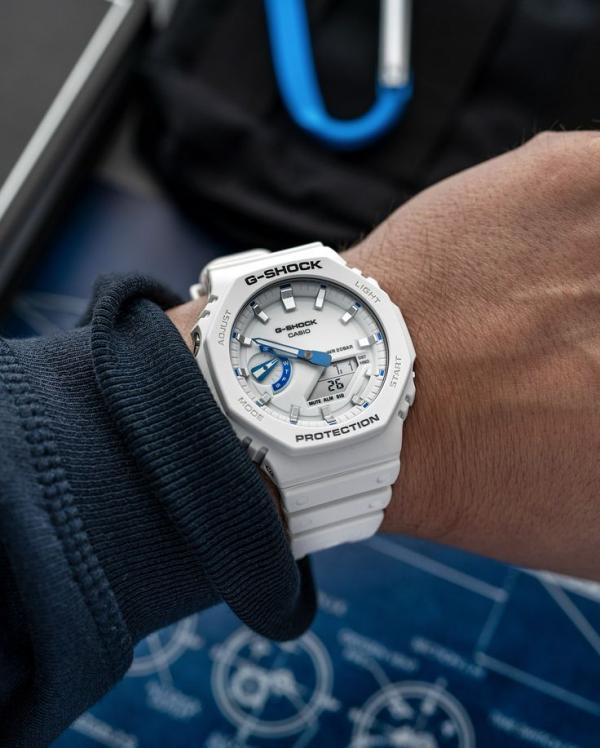 Casio G- Shock GA-2100HDS-7A white