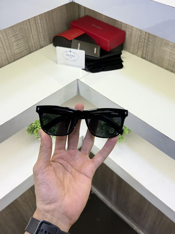 Pradda Mens Square Sunglass