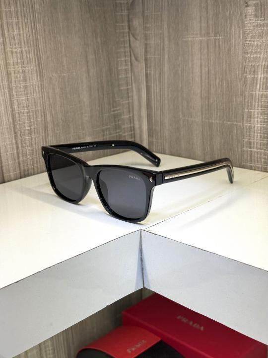 Pradda Mens Square Sunglass