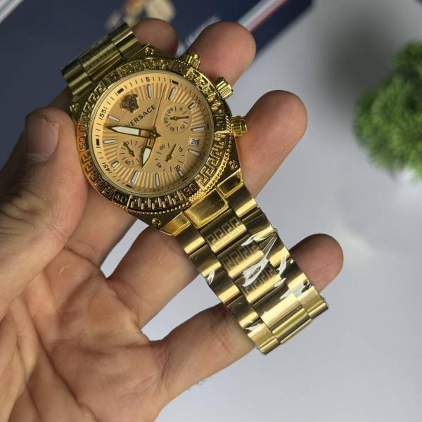 Versac e Greca Mens quartz watch