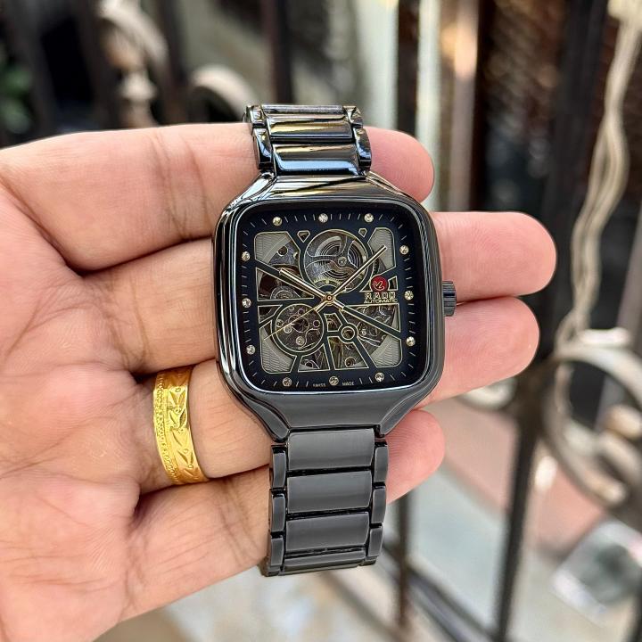 Radd_o True Square Open Heart Automatic Gold
