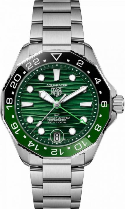 Tag_g Aquaracer Professional 300m date automatic japan zik zake line green niddle