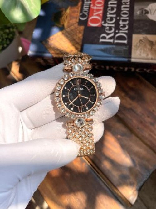Guess dimond em 15