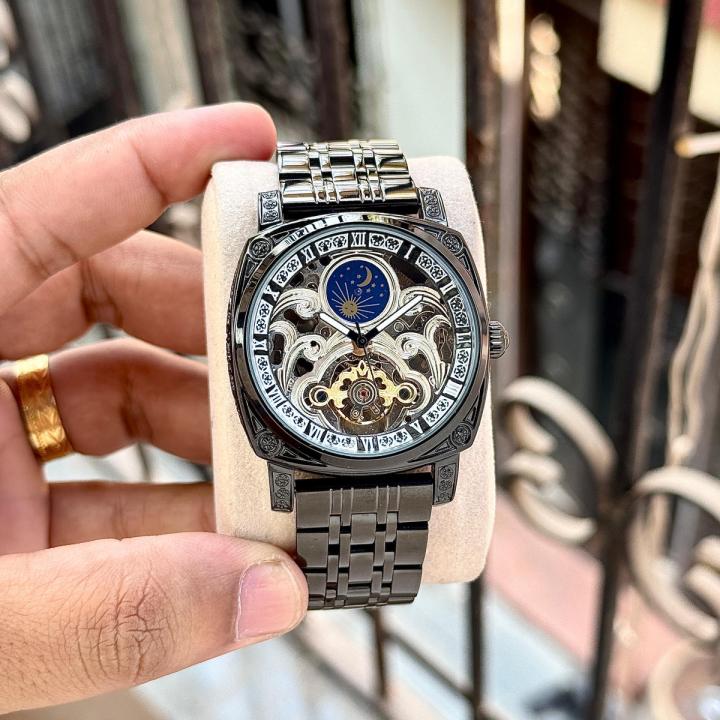 Pate_k Philipppe Skeleton automatic