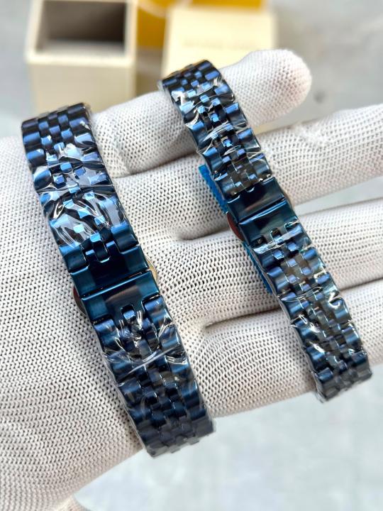 Role_ex Submariner Couple