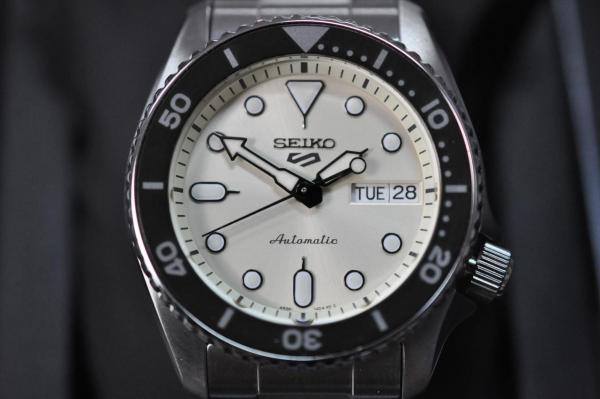 Seiko 5 Sports Automatic